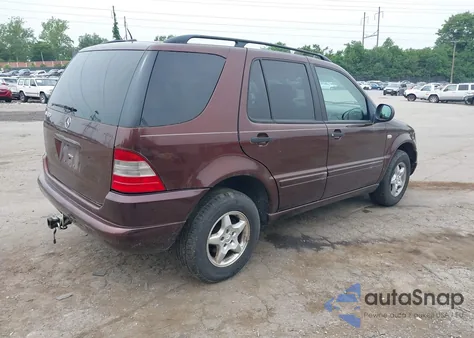 2001 Mercedes-Benz Ml 320 z USA, uszkodzony, nr VIN 4JGAB54EX1A243467